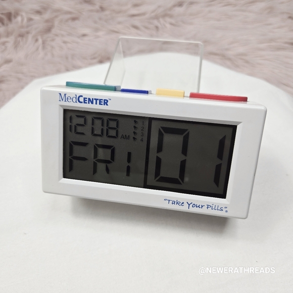 MEDCENTER Medication Pill Reminder Digital Talking Alarm Clock - Picture 3 of 17